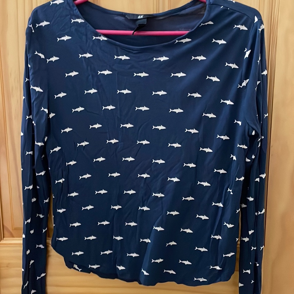 H&M shark long sleeve